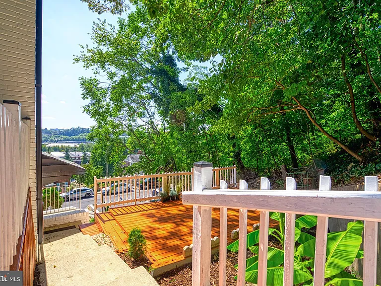 3731 Kemper Rd — Photo 4