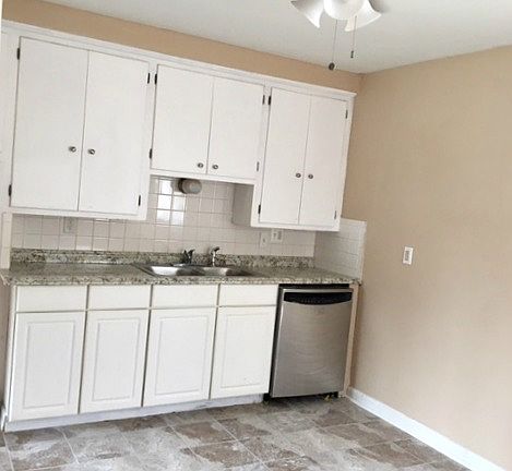 4th image of 32236 Fairchild St