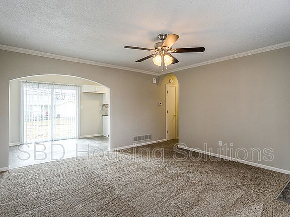 5th image of 16531 E Cogan Dr