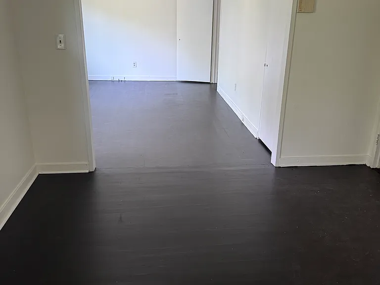 736 Corbin Ave — Photo 4