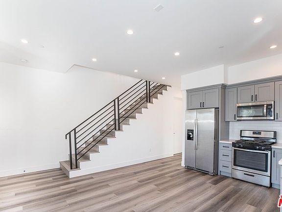 2nd image of 525 N Normandie Ave #1/2