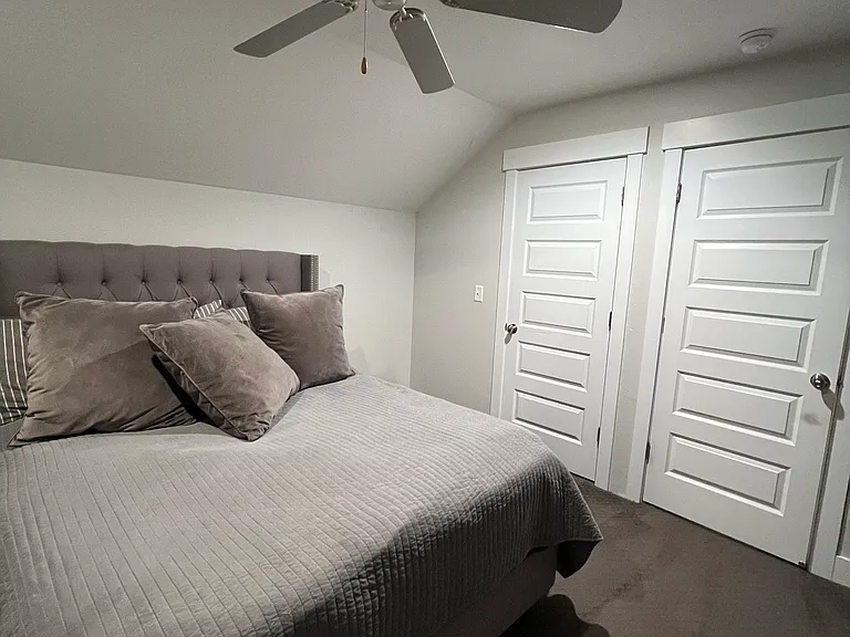 598 W Regent Garden Ln — Photo 27
