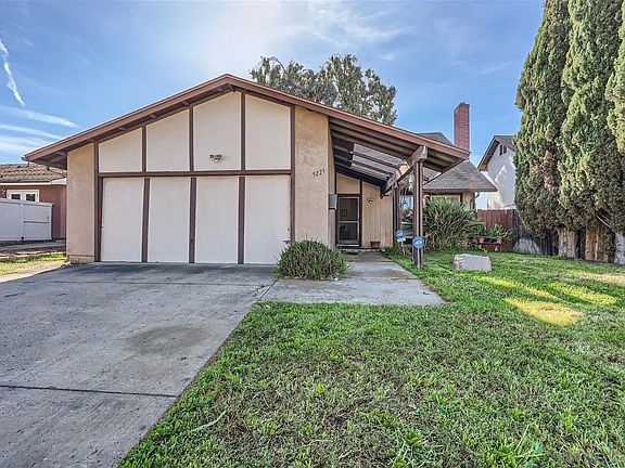 2nd image of 9225 Gold Coast Dr