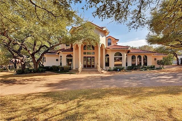 1st image of 22 Club Estates Pkwy