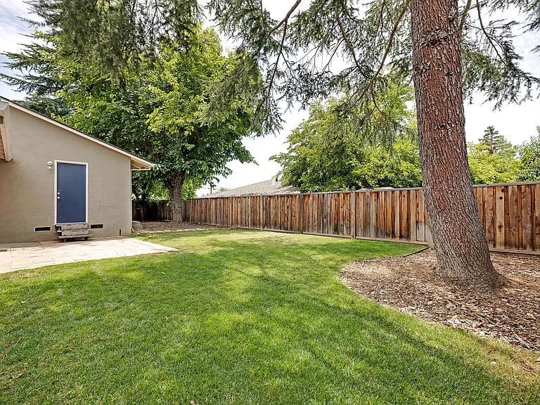 1159 Madrone Way — Photo 31