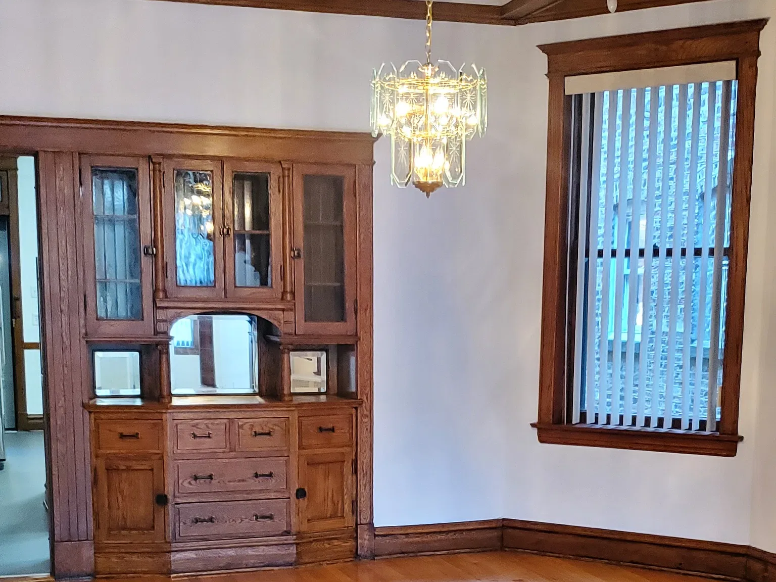 3 bed, 1400 sqft, $2,150 — Photo 3