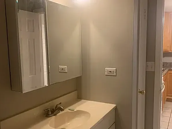 9307 W Irving Park Rd Unit 29, Schiller Park, IL 60176