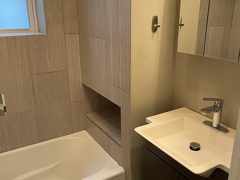 1806-1808 Allen Ave #1 — Photo 6