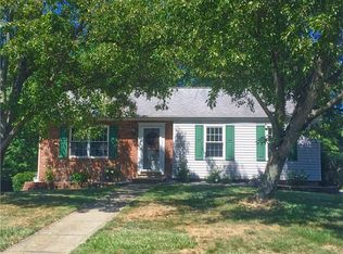 400 Farmington Rd, Cranberry Township, PA 16066