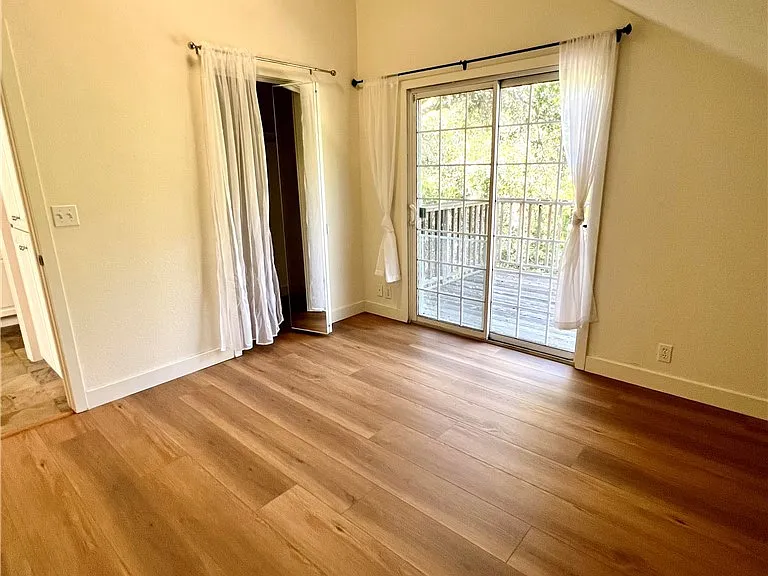 1530 Emerson Rd — Photo 34