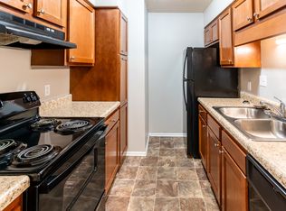 Crestview at Louisville Apartments, Louisville, KY 40217