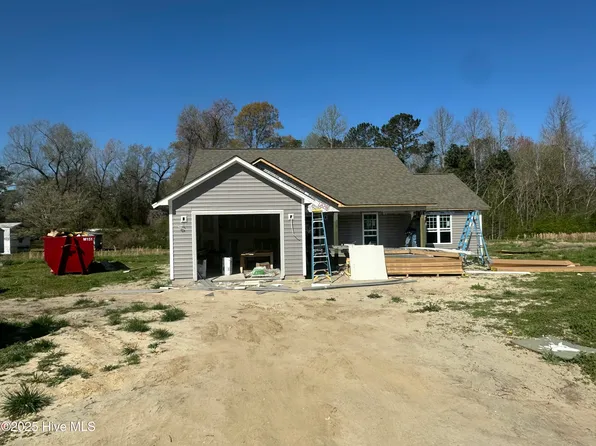 508 Hadnot Avenue, Maysville, NC 28555