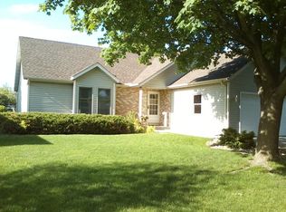 1626 Sapphire Way, Sun Prairie, WI 53590