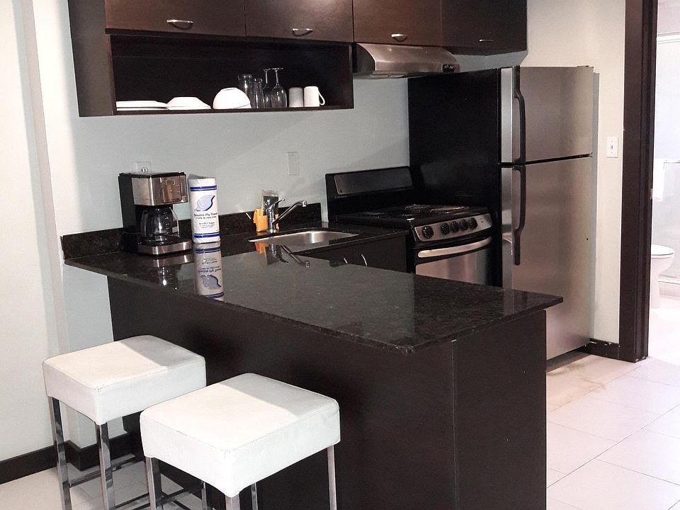 2nd image of 1545 Drexel Ave #424