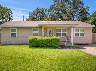 104 Charles Ln, Terrell, TX 75160