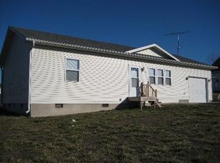 212 S Forest St, Stover, MO 65078