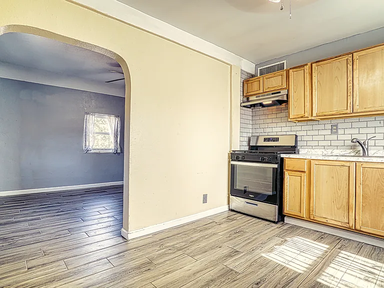 3900 Bliss Ave — Photo 8