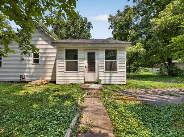 604 W Woodbine Road, Ash Grove, MO 65604