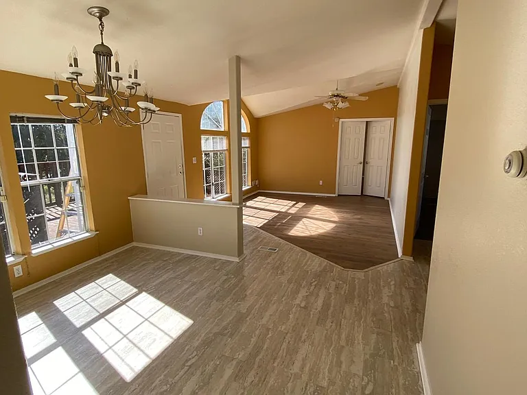 23 McCormick Rd — Photo 25