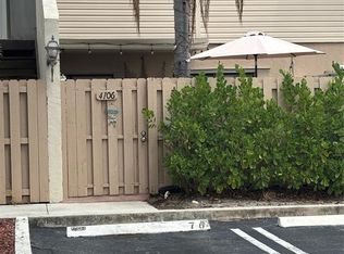 614 Executive Center Dr APT 106, West Palm Beach, FL 33401