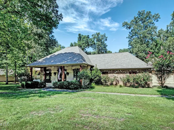506 Creekstone Dr, Brandon, MS 39047