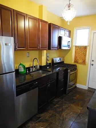 141 Uhland Ter NE — Photo 15