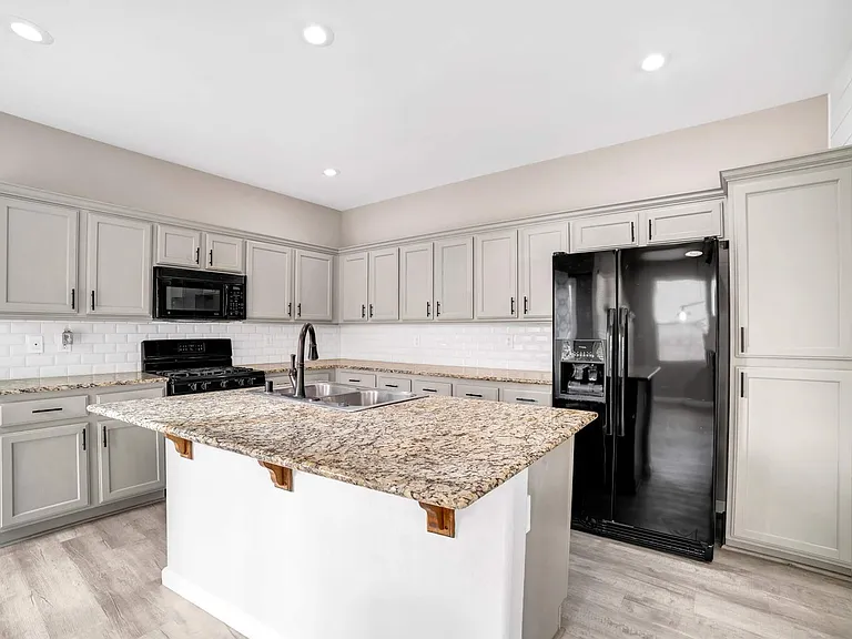 12028 Hathaway Pines Ln — Photo 8