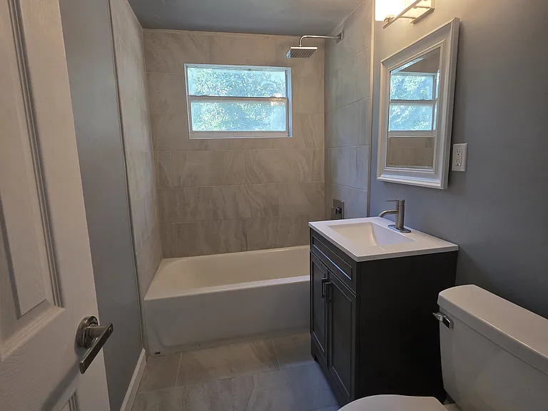 2505 7th St S #2505 — Photo 3