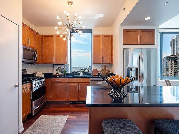 389 Washington St APT 21A