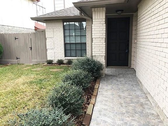2nd image of 12323 Glenmeadow Dr