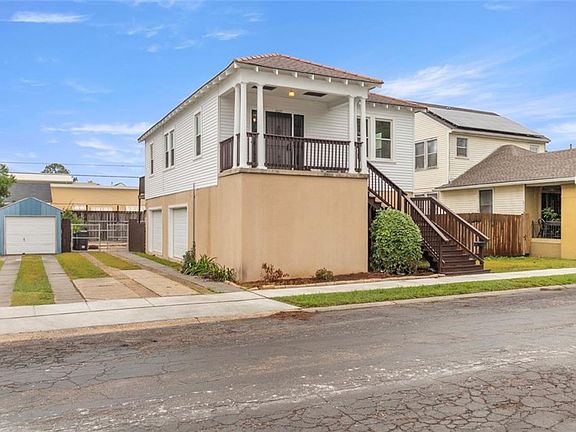 2nd image of 3227 Derby Pl