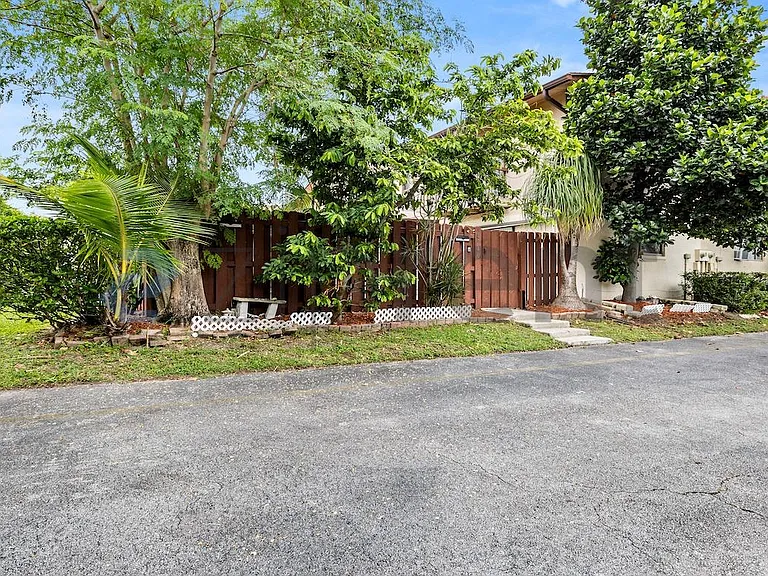 4240 S Landar Dr — Photo 1