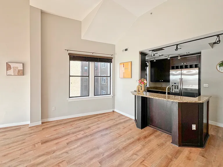 1827 Florida Ave NW #401 — Photo 9