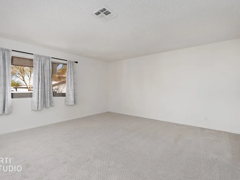 403 Mesa Blvd #202 — Photo 9