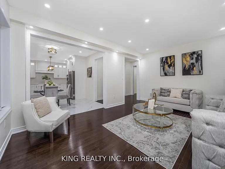 52 Haverstock Cres — Photo 12