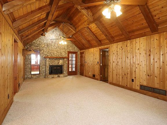 3rd image of 275 Roberts Rd