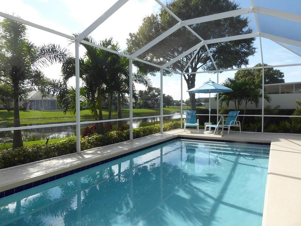 Picturesque Pool & Lake Views