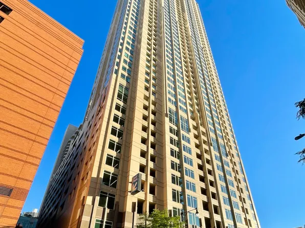 33 W Ontario St, Chicago, IL