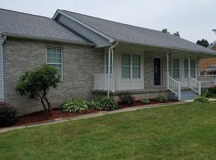 1009 Thorn Run Rd, Coraopolis, PA 15108