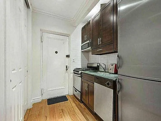 Rented by Voro New York | media 2