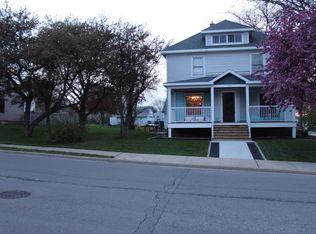 325 S Bridge St, Markesan, WI 53946