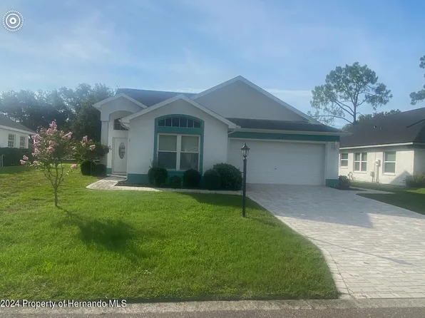 2412 Summercrest Ln, Spring Hill, FL 34606