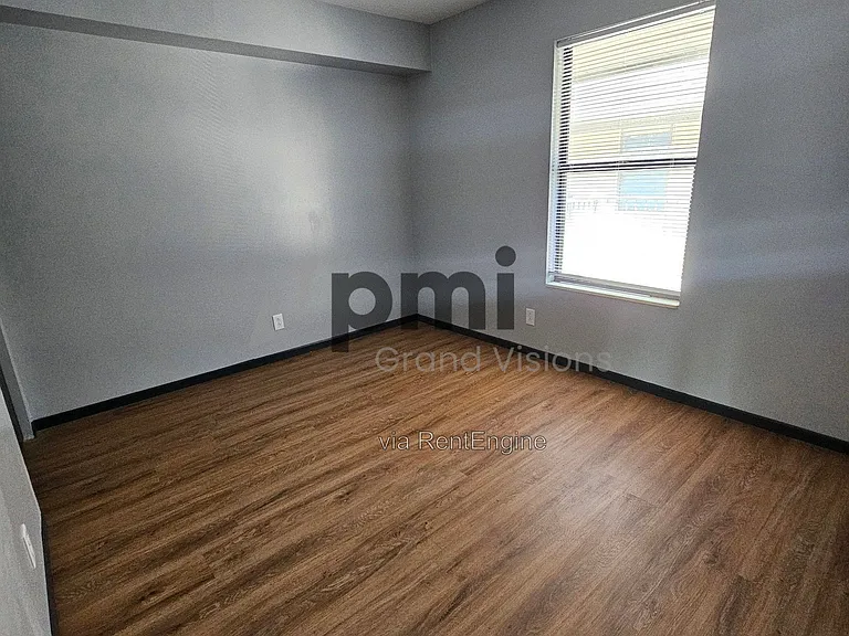 Vawter Street Apartments — Photo 65