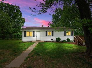 4101 Faredale Ln, Saint Charles, MO 63304