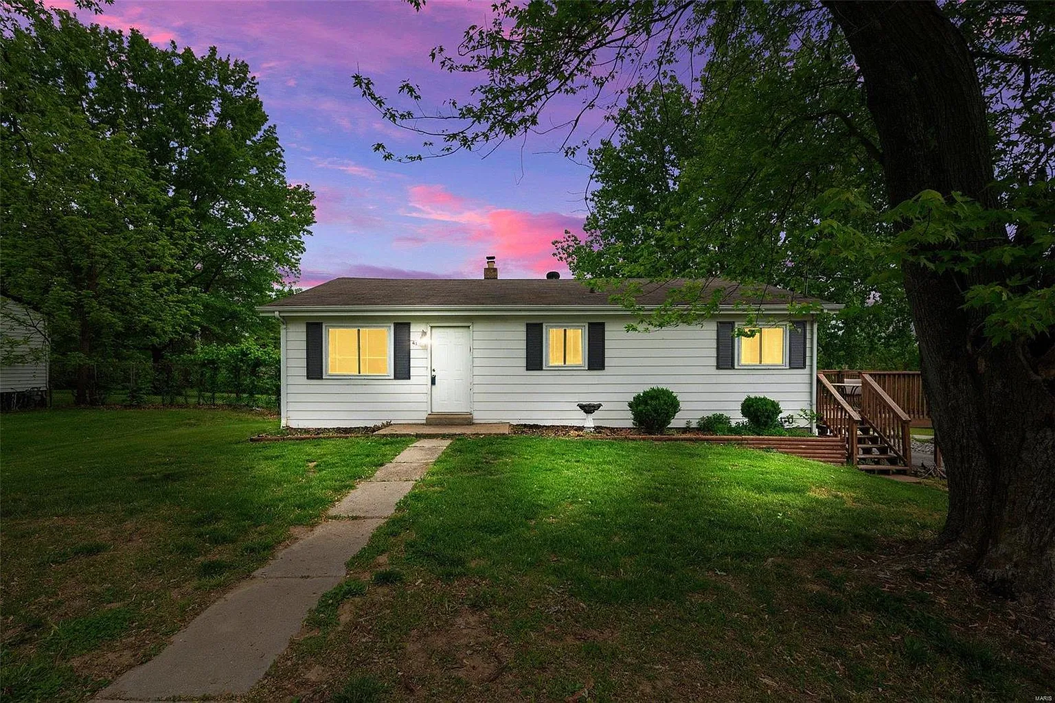4101 Faredale Ln photo 1