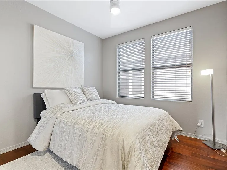 15221 N Clubgate Dr #2062 — Photo 16