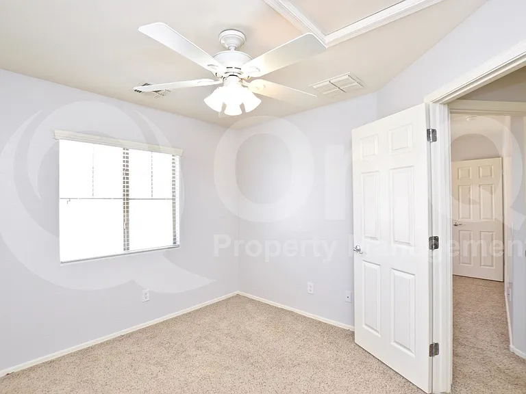 553 N Ranger Trl — Photo 10
