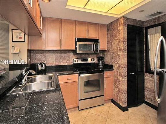 5th image of 77 Ocean Ln APT 116