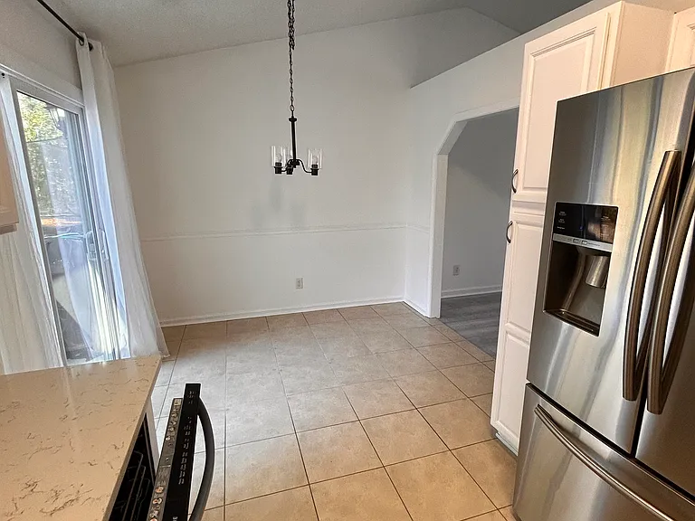 9708 Ali Ct — Photo 5