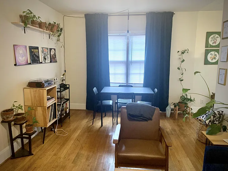1609 Kenilworth Ave #3 — Photo 1